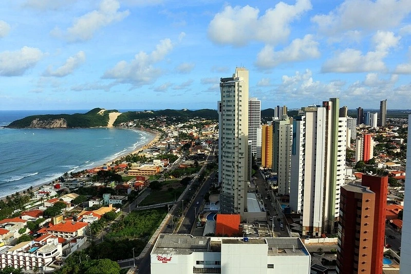Vista aérea da praia de Ponta Negra e do Morro do Careca em Natal RN