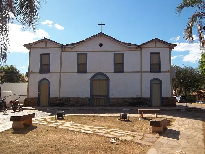 Fachada da Igreja do Carmo em estilo colonial na cidade de Goiás