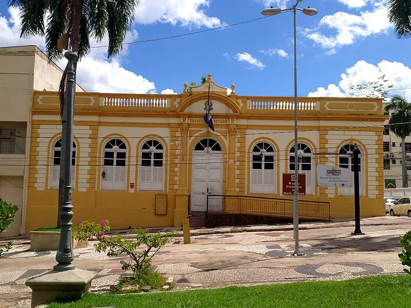 Fachada do Museu Histórico de Mato Grosso em Cuiabá com arquitetura colonial