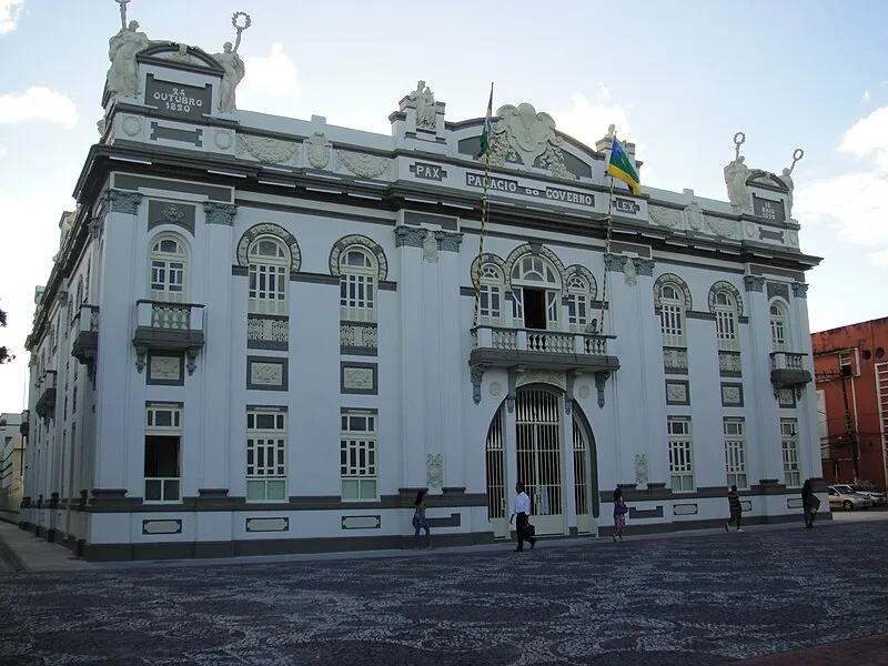 Fachada histórica do Palácio Olímpio Campos em Aracaju, Sergipe