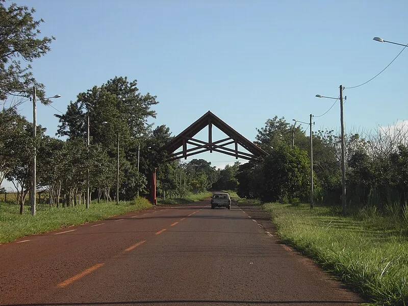 Portal de entrada da Mata dos Godoy em Londrina, Paraná