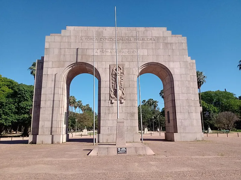 Monumento aos Expedicionários no Parque Farroupilha, em Porto Alegre
