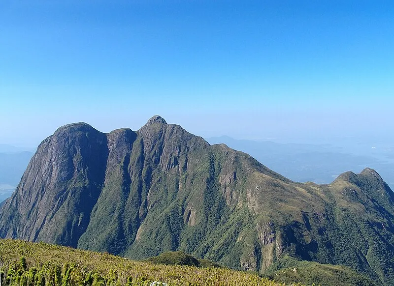 Vista do Pico Paraná, a montanha mais alta da Região Sul do Brasil