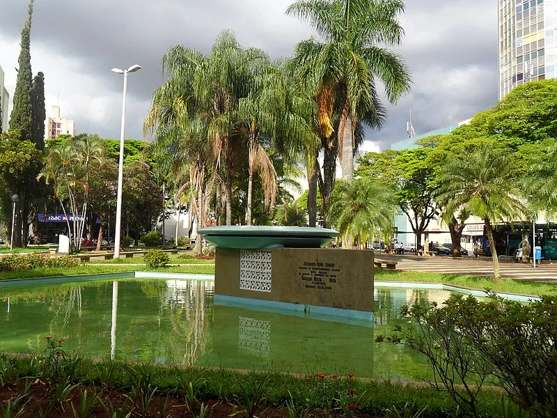Fonte da Praça Tubal Vilela em Uberlândia, Minas Gerais