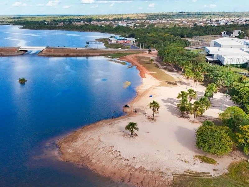 Vista aérea da Prainha da Via Lago em Araguaína, Tocantins