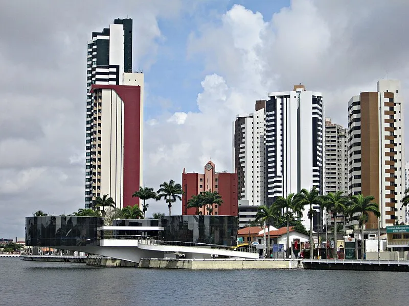 Museu de Arte Popular da Paraíba à beira do Açude Velho em Campina Grande