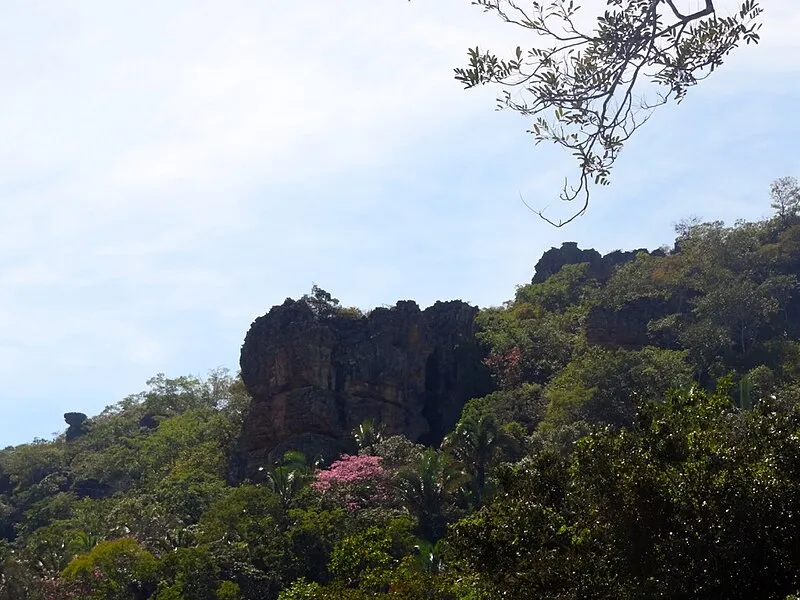 Paisagem natural do Parque Dom Osório, Rondonópolis, Mato Grosso