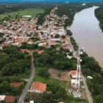 Vista aérea de Barão de Melgaço às margens do Rio Cuiabá