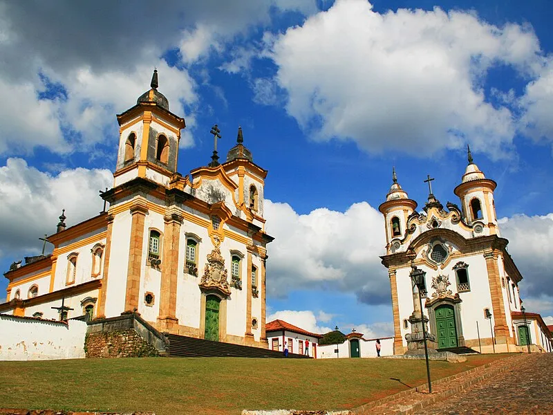 Igrejas históricas de Mariana em Minas Gerais na Praça Minas Gerais