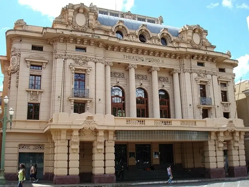 Fachada do Teatro Pedro II, importante patrimônio histórico e cultural de Ribeirão Preto, São Paulo